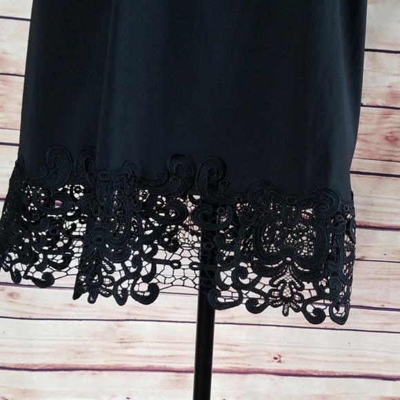 NWT Alfani Black crochet trim sleeveless blouse - Picture 3 of 7